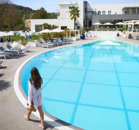 Mouratoglou - Groupes & Entreprises